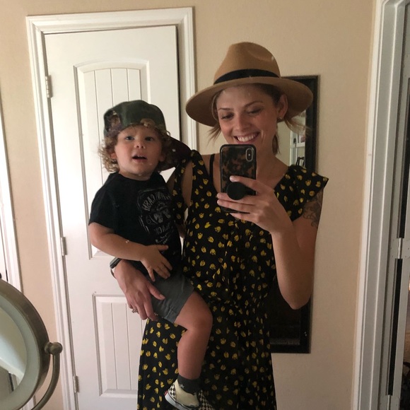 Meet your Posher, Blair - Picture 5 of 6